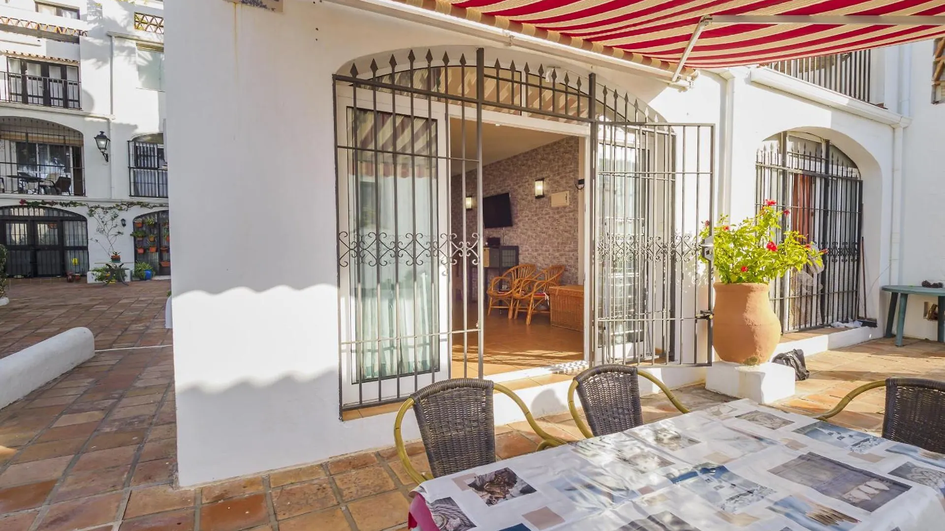 Cubo'S Apartamento Dona Lola 라칼라데미야스
