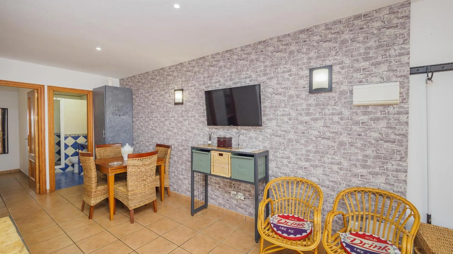 Cubo'S Apartamento Dona Lola 라칼라데미야스 아파트